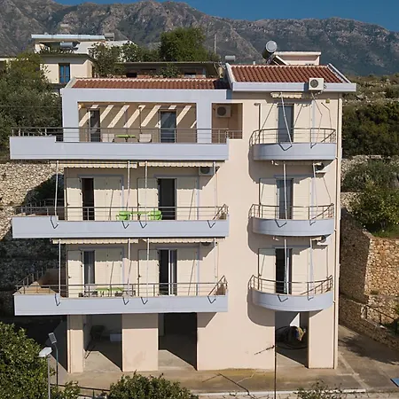 Semesterbostad Merkuri - 3-storey With Sea View *