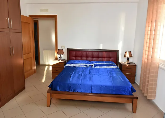 Casa vacanze Merkuri - 3-storey With Sea View