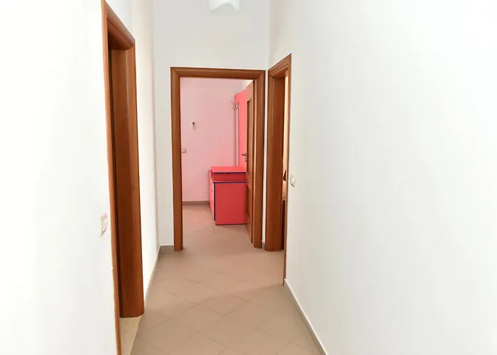 Merkuri - 3-storey With Sea View Casa vacanze *